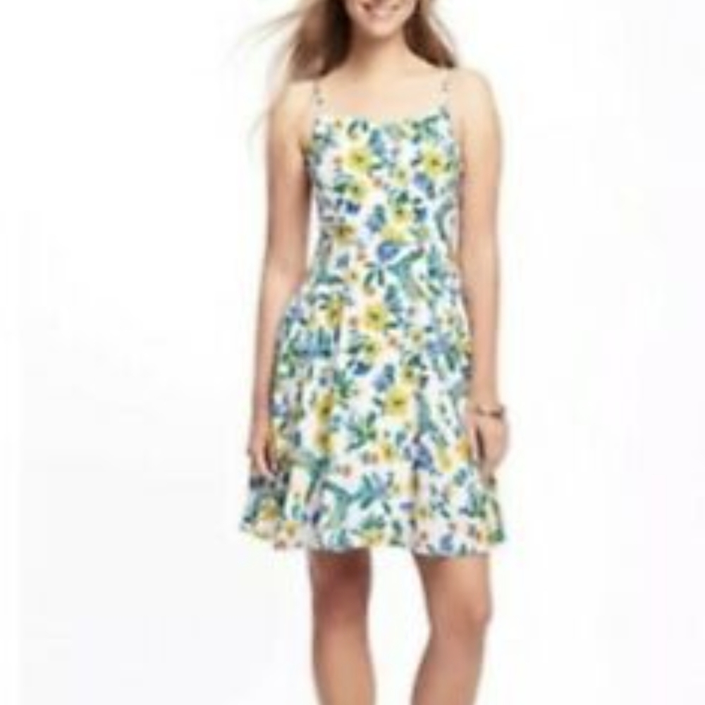 Old Navy floral/parrot dress